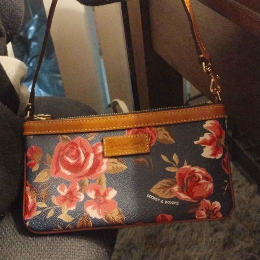 Dooney and Bourke purse
